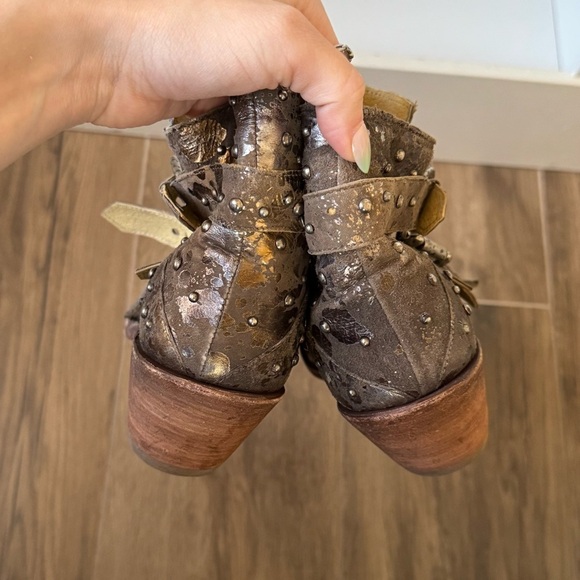 LIBERTY BLACK Paint Splatter Metallic Amy Western Leather Ankle Boots - Picture 4 of 7